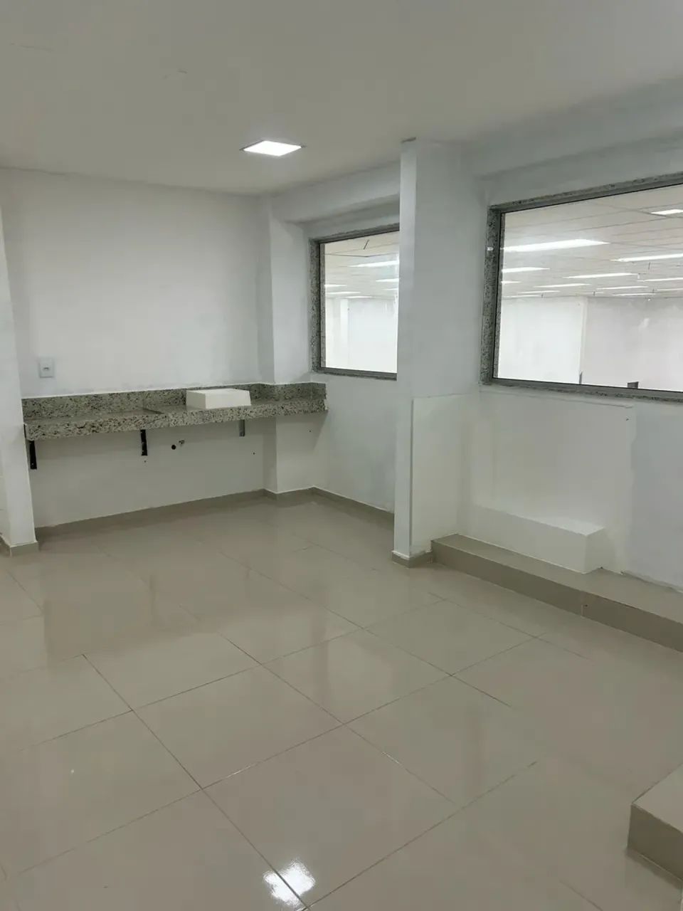 GALPÃO COMERCIAL PARA LOCAÇÃO, com 800 m² em Andorinhas - Vitória - ES - Foto 5