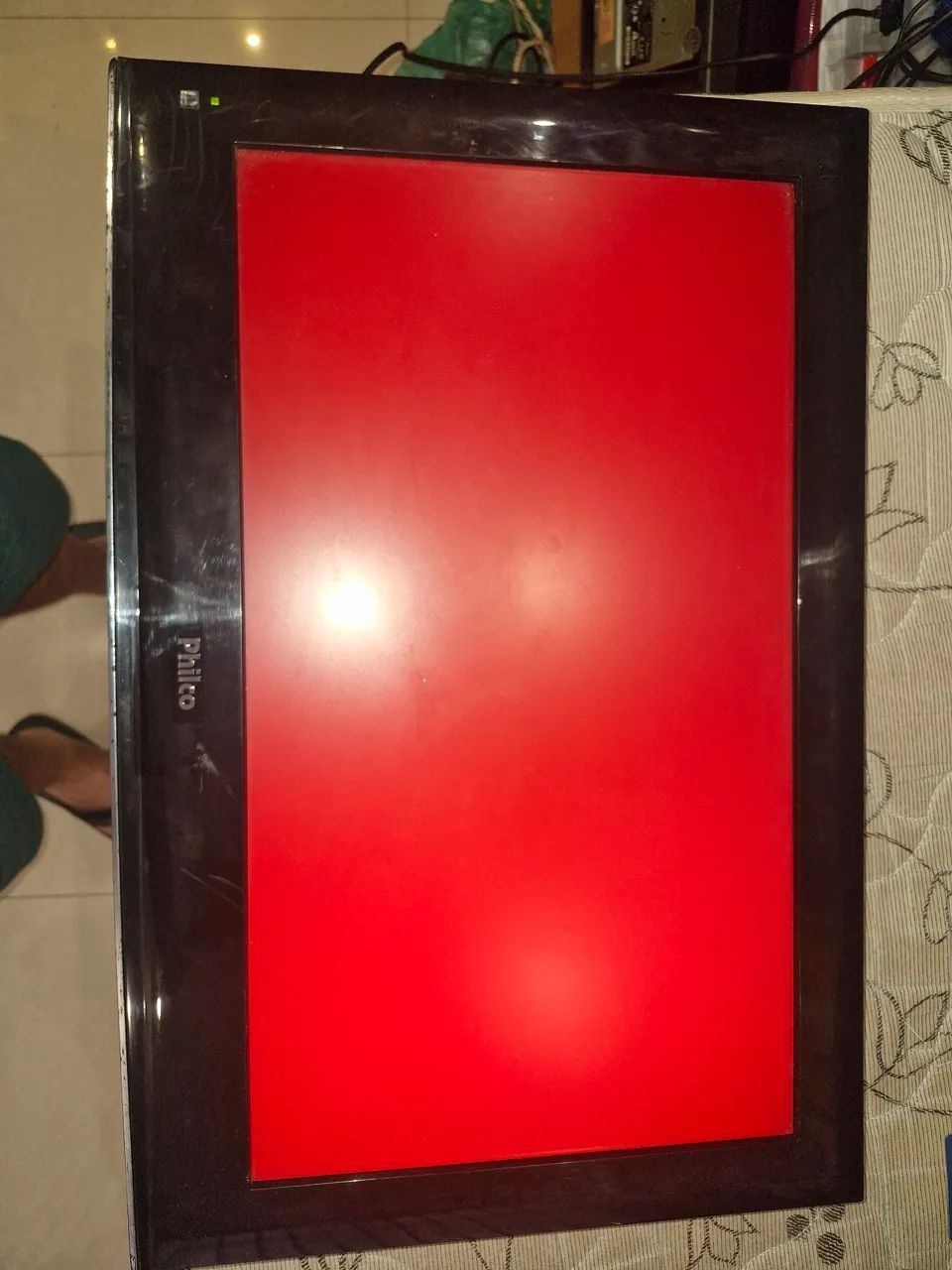 TV Philco 24 Polegadas com bloqueio de fábrica. 