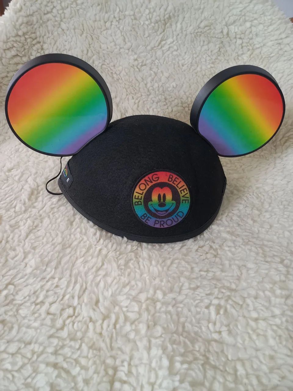 Chapéu Orelhas de Mickey Disney Original - Pride Collection (Raro) - Foto 2