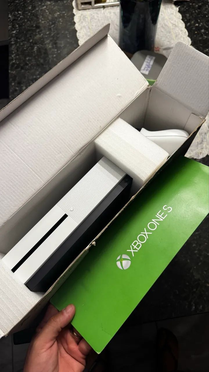 Xbox One s 1 terá 2 jogos  - Foto 2