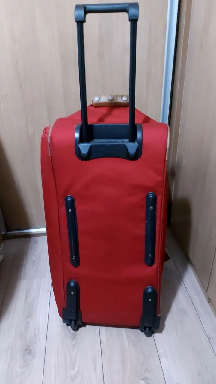 Mala ou bolsa de viagem com rodinhas  - Foto 2