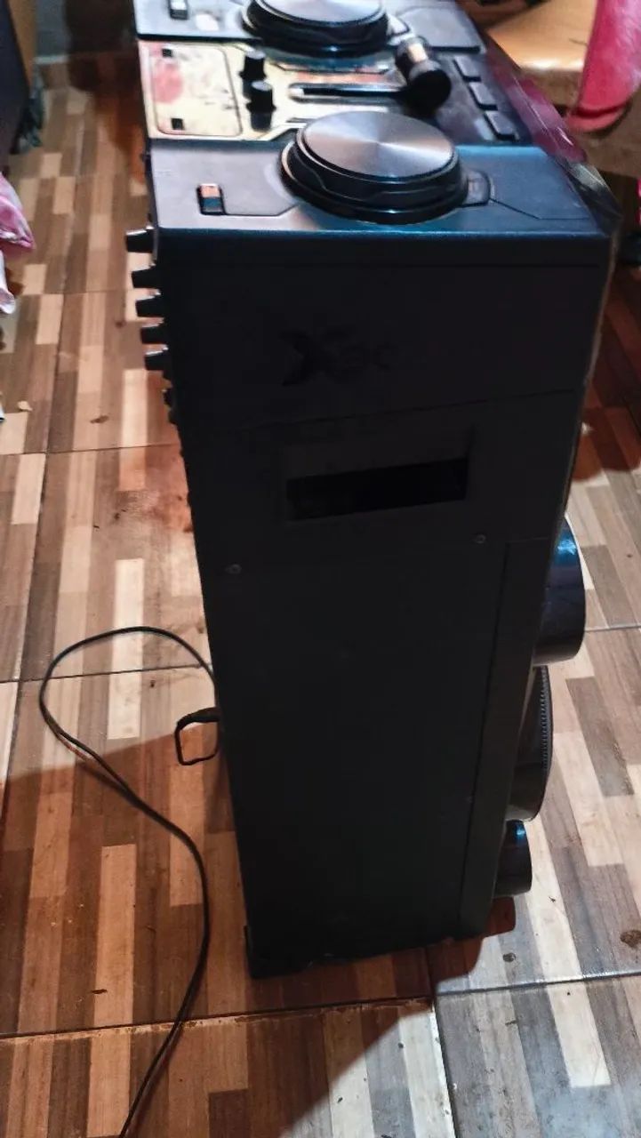 Caixa de som amplificada da LG Via bluetooth  - Foto 3