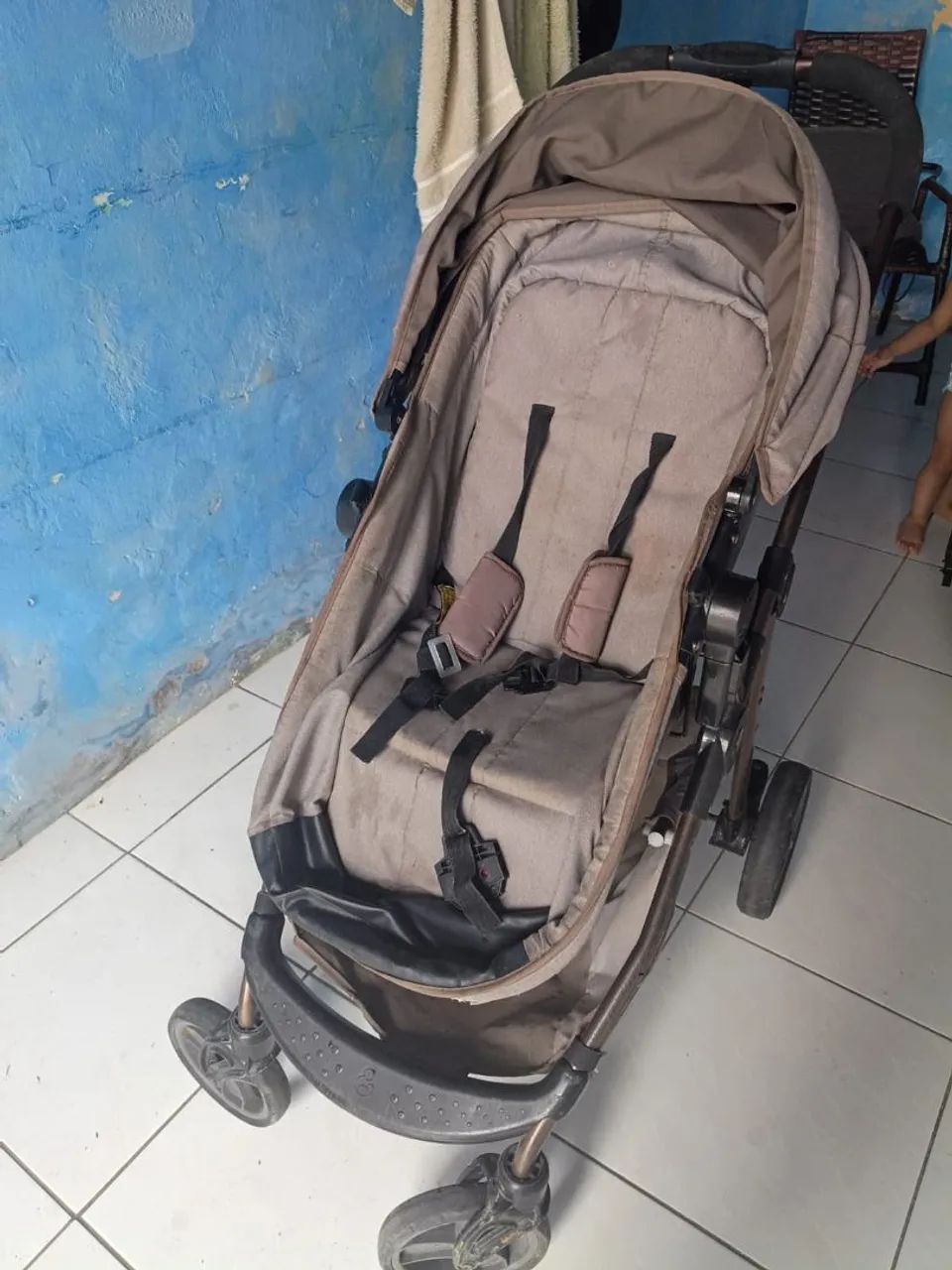 Carrinho de bebê, bebê conforto e suporte  - Foto 4