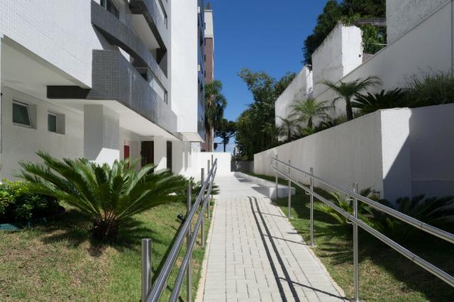Apartamento com Terraço sendo 03 Suítes no São Francisco em Curitiba. - Foto 2