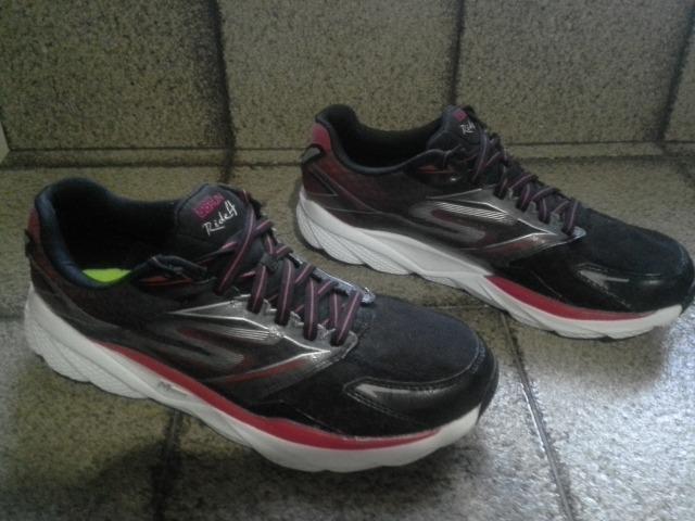 tenis skechers go run 4