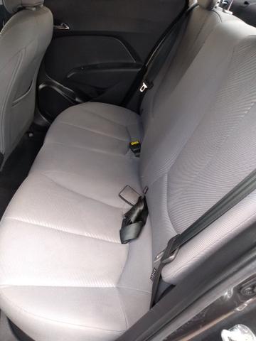 HB20S COMFORT PLUS 1.6 (câmbio manual) 2015/215 - Foto 9