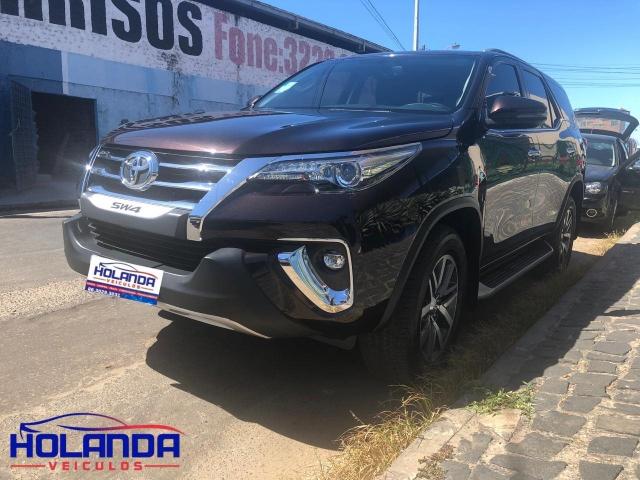 TOYOTA HILUX SW4 2017/2018 2.8 SRX 4X4 7 LUGARES 16V TURBO INTERCOOLER DIESEL 4P AUTOMÁTI - Foto 9