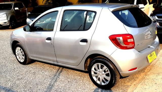 Sandero Auitenthique 1.0 2015/2016 - Foto 4