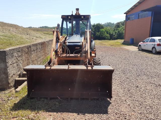 Retroescavadeira 580N 4x4 2013 - Foto 4
