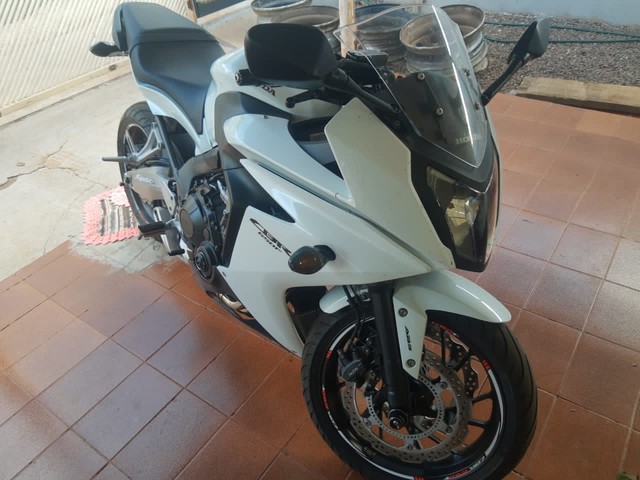 HONDA CBR 650F