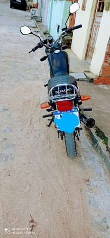 MOTO SUZUKI