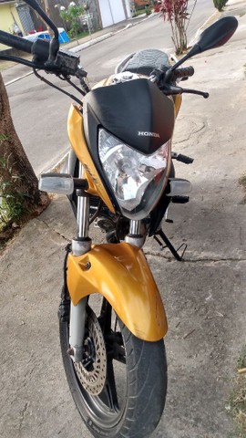 CB 300