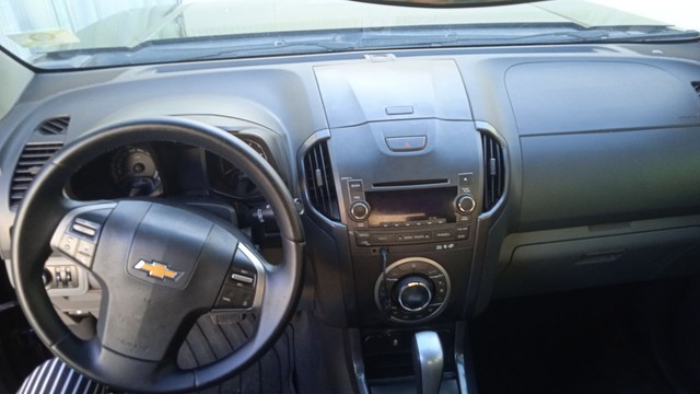 VENDO S10 DIESEL CARRO EXTRA