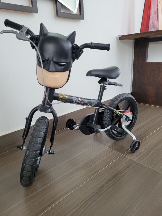 Bicicleta infantil aro 14 Batman menino