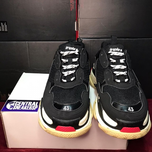 bred balenciaga triple s