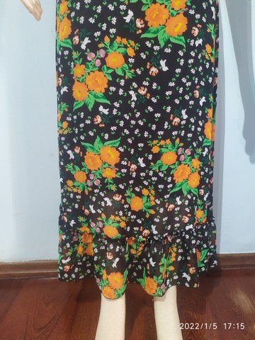 Vestido feminino floral M Longo, tomara que caia - Foto 3