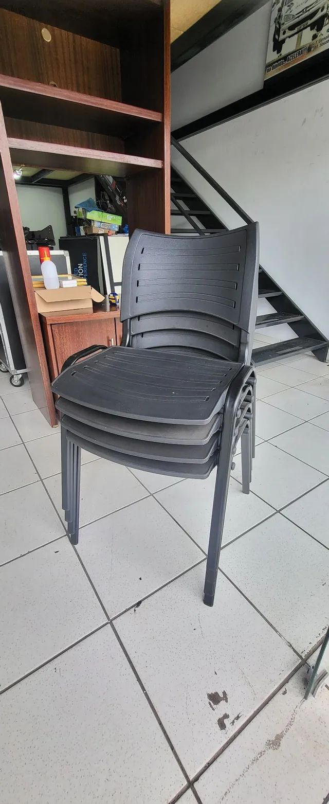 Mesa escritório + cadeiras e móveis  - Foto 2