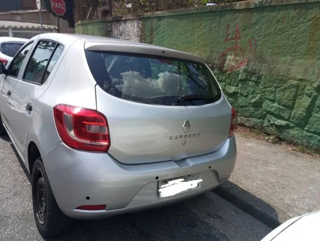 Sandero 2015 abaixo do preço da fipe - poucos detalhes na lataria