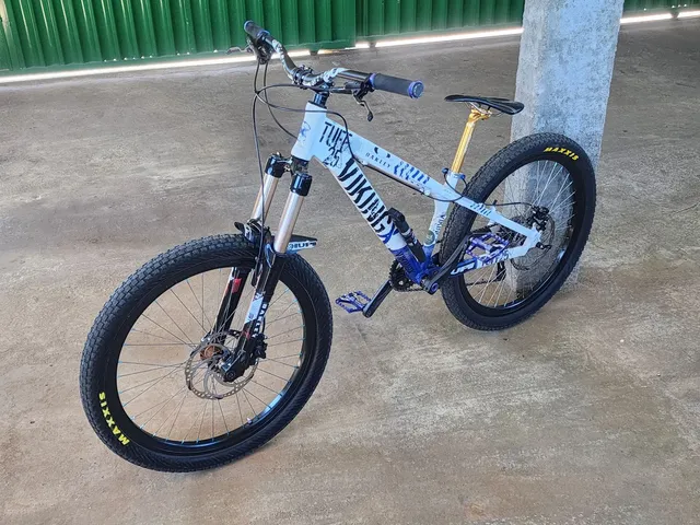 Banco Gios Selim Gi-1109 Bike Manobra Dirt Bmx Grau Branco Bike