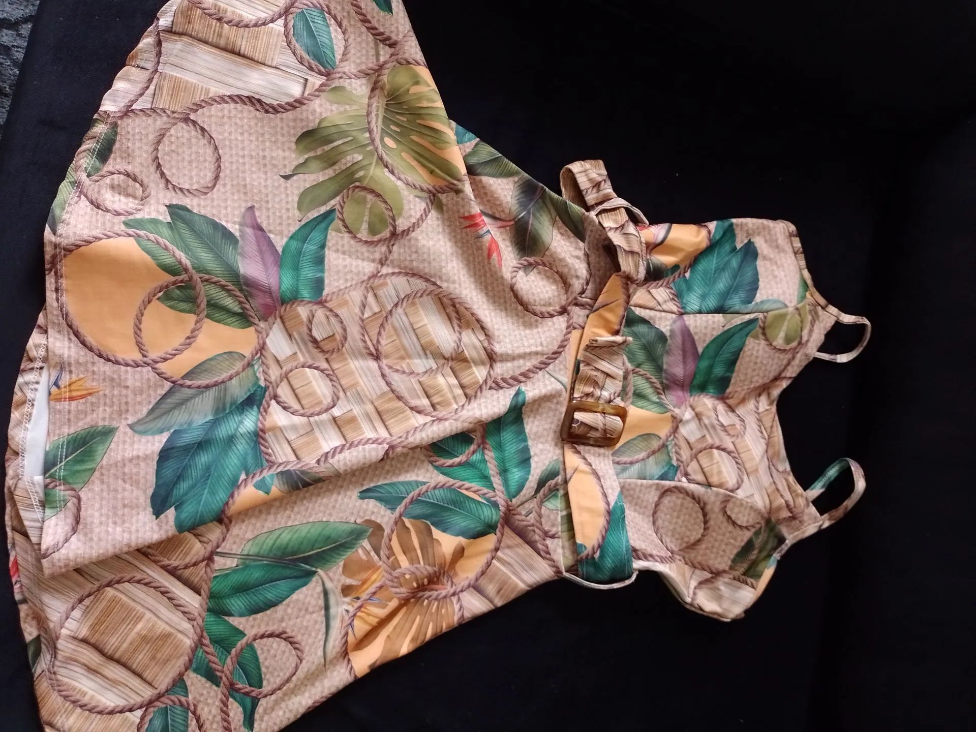 Promoção Vestido Floral com Cinto - Foto 4