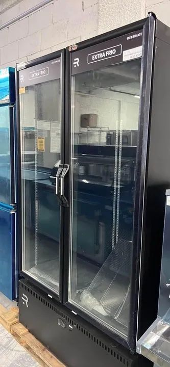 Freezer duas portas de vidro fundo black -22°c Gelopar (Bruna)