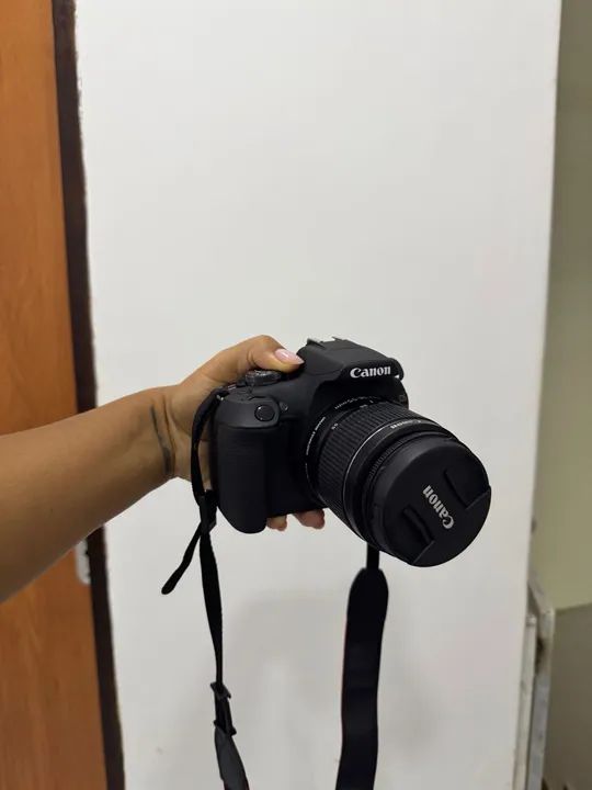 Câmera Canon EOS Rebel T7 DSLR com Lente - Foto 4