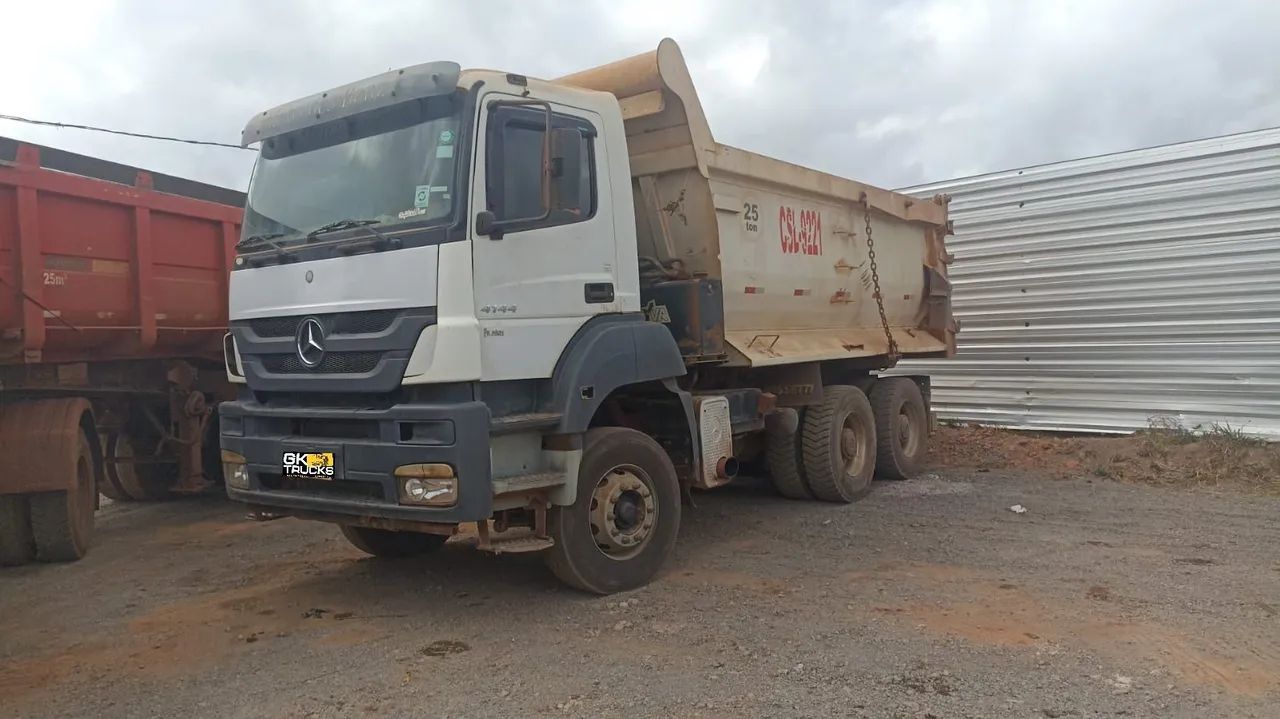 MB Axor 4144 10/11 6x4 c/caçamba 16m³  - Foto 2