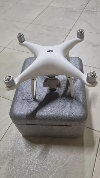 PHANTOM 4 - Foto 4