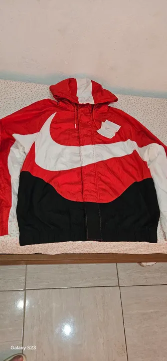 Corta vento Nike big swoosh
