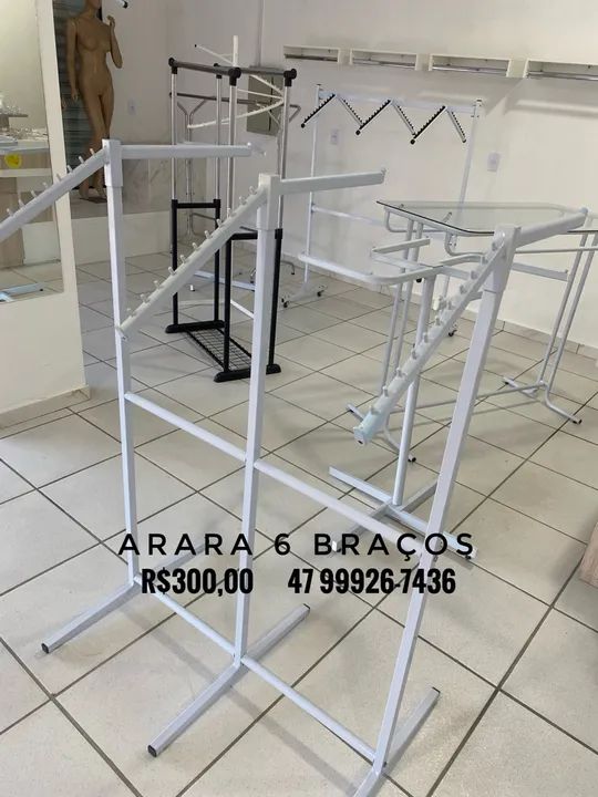 Arara de Metal para Loja 6 Braços 1,39m