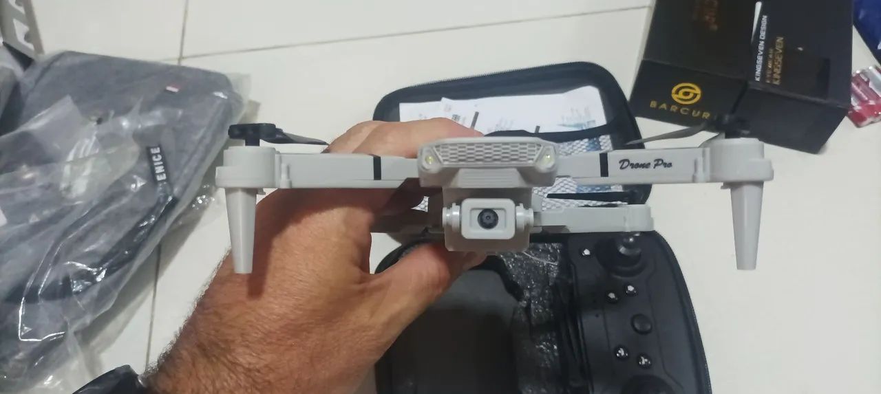 Drone dobrável com câmera HD *E88 Pro* - Foto 2