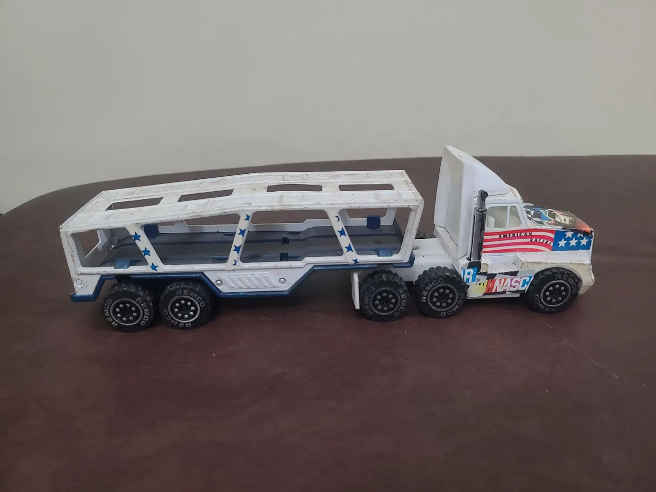 Antiga Miniatura de Carreta Cegonheira REMCO 1986