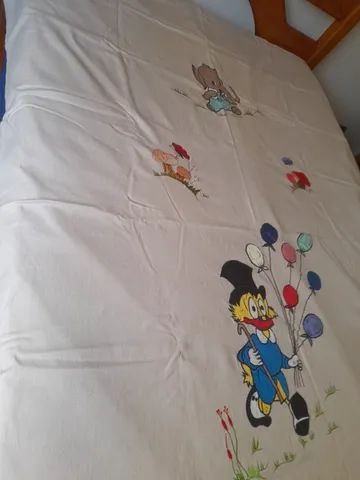 colcha de cama de solteiro bordada a mão antiga. - Foto 4