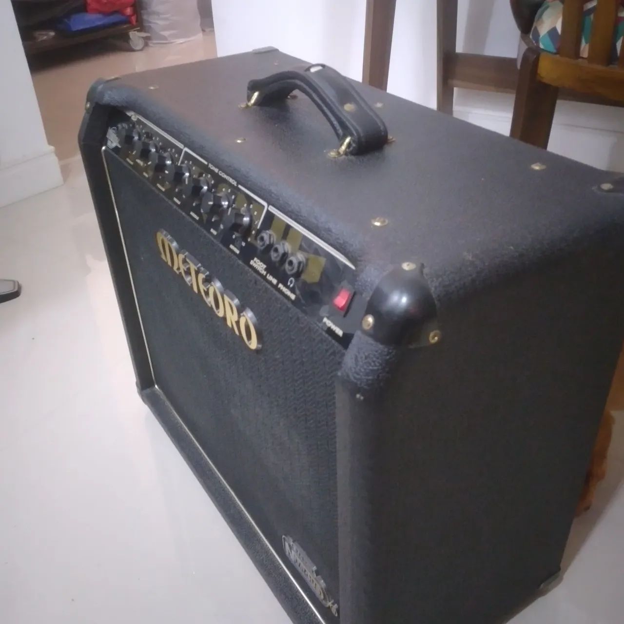 Amplificador Meteoro Nitrous 100W com Pedal Foot switch incluso - Foto 4