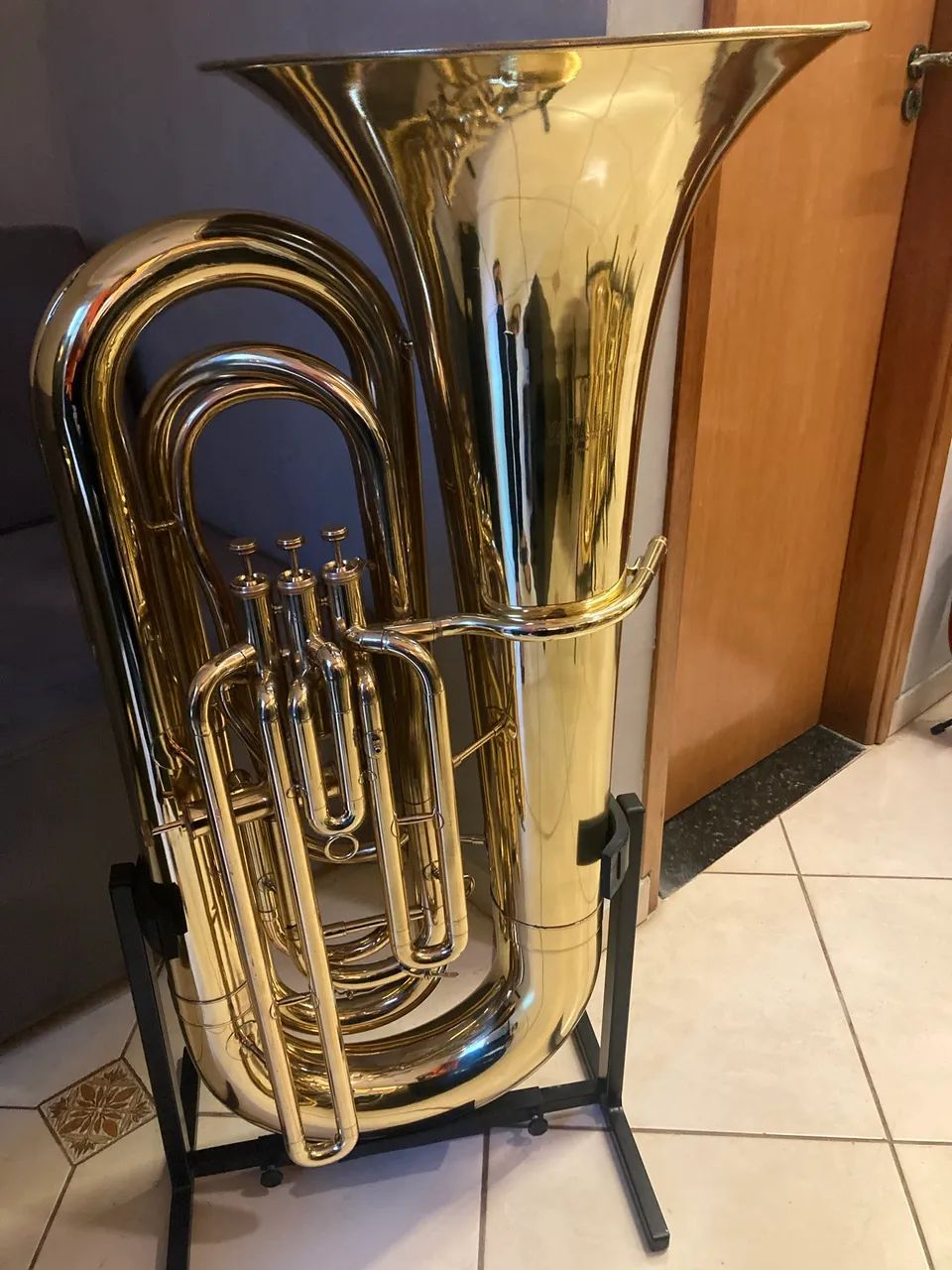 Tuba Yamaha 4/4 - Foto 4