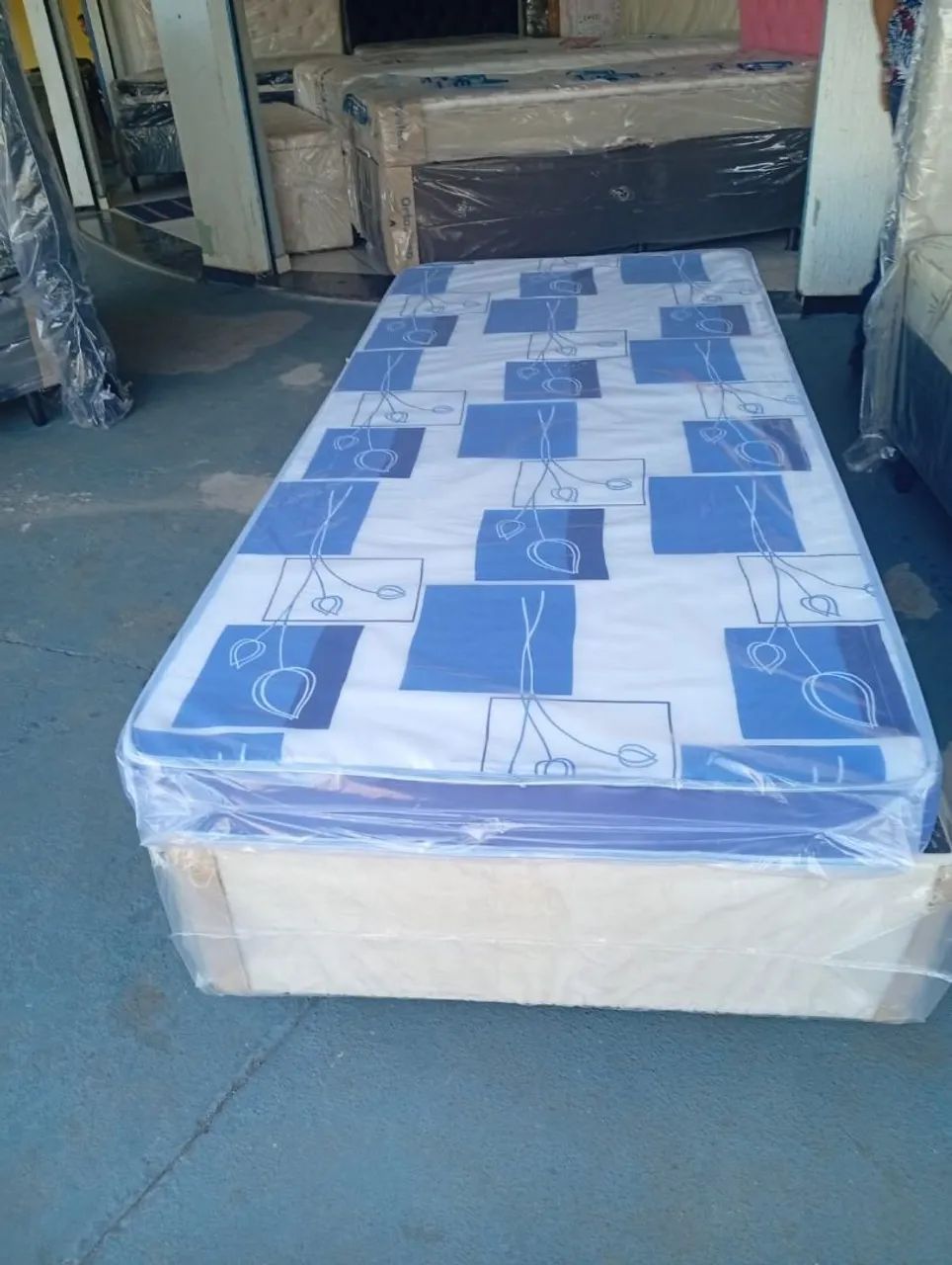 Colchão Solteiro Novo D20 e base