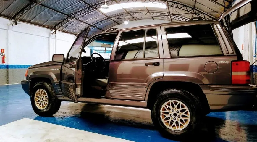 GRAND CHEROKEE LAREDO 4.0 CÂMBIO MANUAL 1993 - RARIDADE NO BRASIL, SUPER CONSERVADA