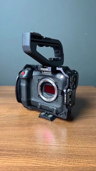 Camera Canon EOS C70 Linha C Cinema + Cage + Speedbooster Canon