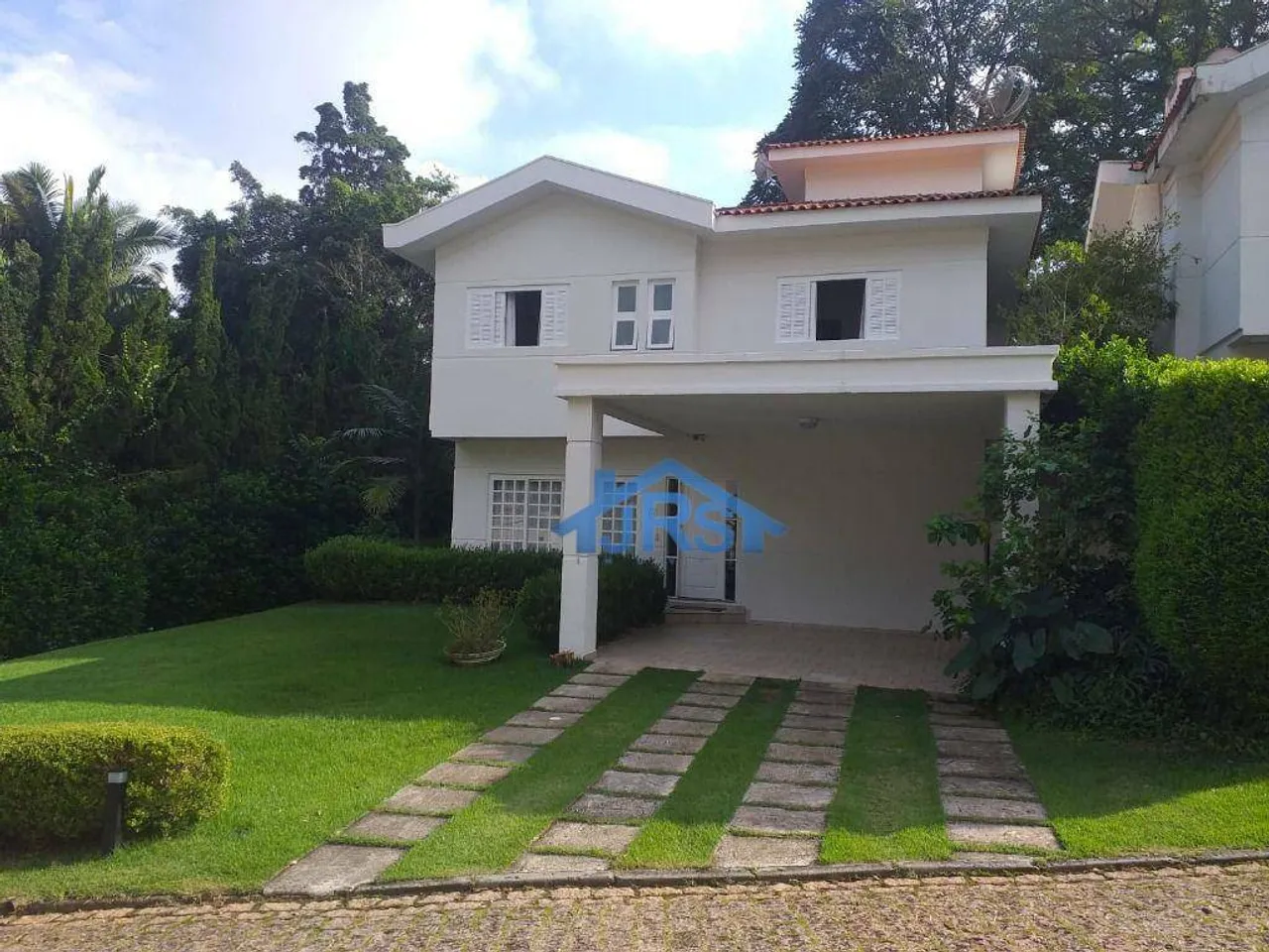 Casa com 4 quartos à venda, 267 m² por R$ 1.590.000 - Vila Santo Antônio - Cotia/SP