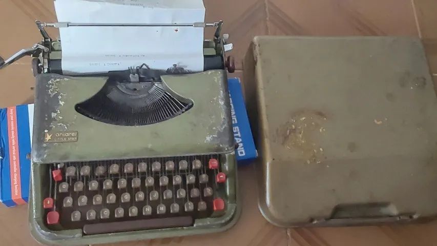 Maquinas de escrever antiga - Foto 2