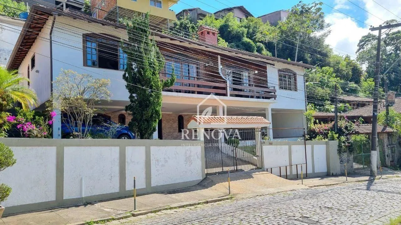 Casa com QUATRO Quartos à venda, 99 m² por R$ 580.000 - Granja Guarani - Teresópolis/RJ