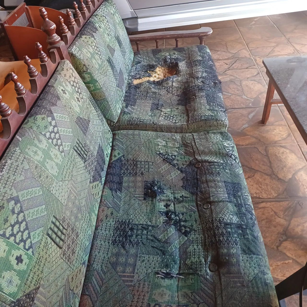 Sofá de madeira maciça 2 metros promoção 64166915822594121