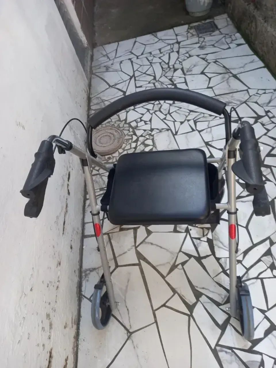 andador para idoso - Foto 4