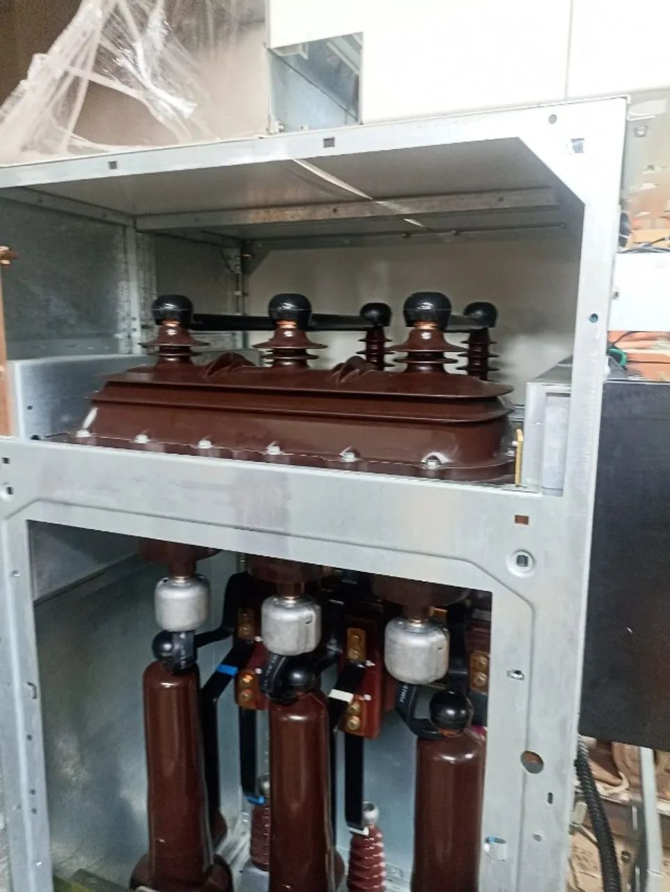DISJUNTOR SCHINEIDER 630 A SF 1  - Foto 3