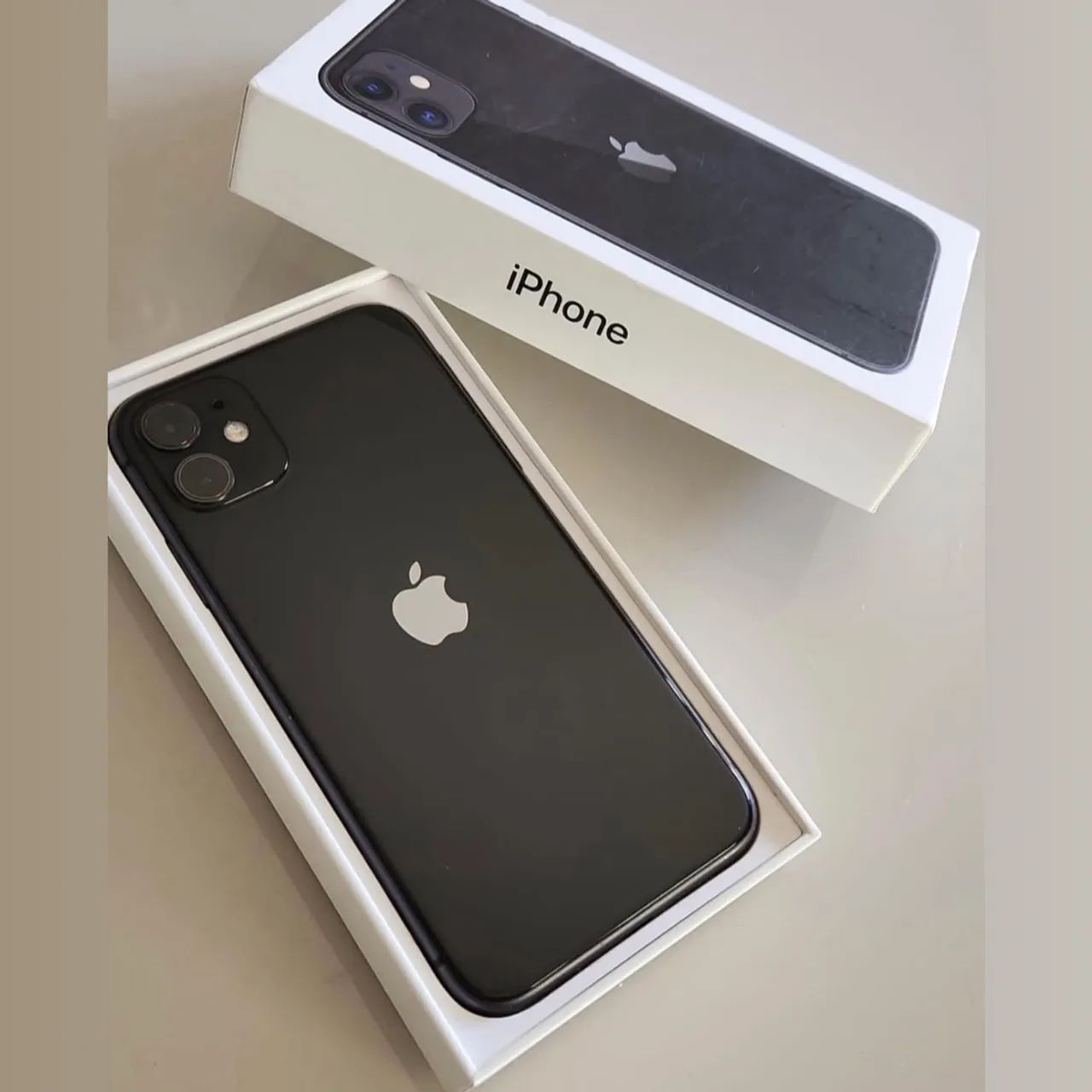 iPhone 11 Preto - 64GB