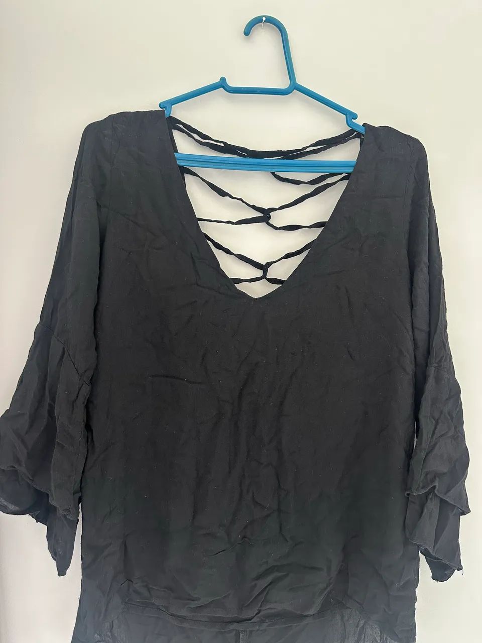 Blusa preta com manga  - Foto 3