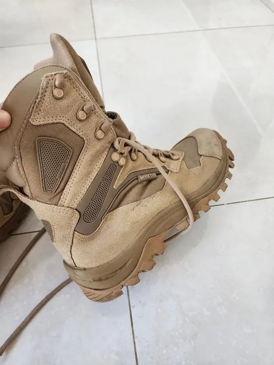 Botas Táticas Invictus - Tamanho 40 - Foto 4