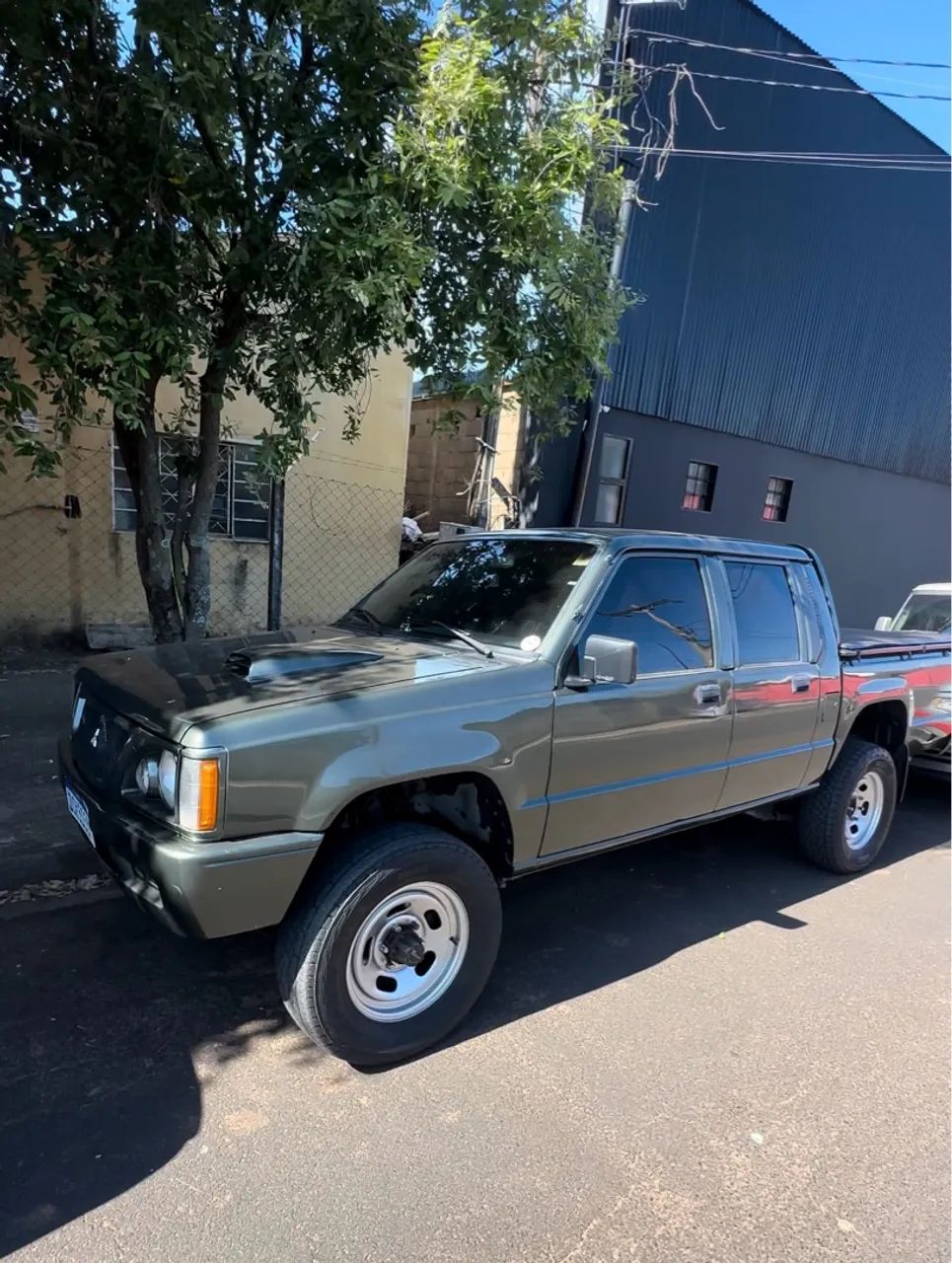 Mitsubishi L -200 GL 2.5 