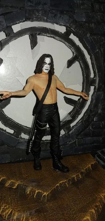 DIORAMA ACTION FIGURE O CORVO - Foto 5