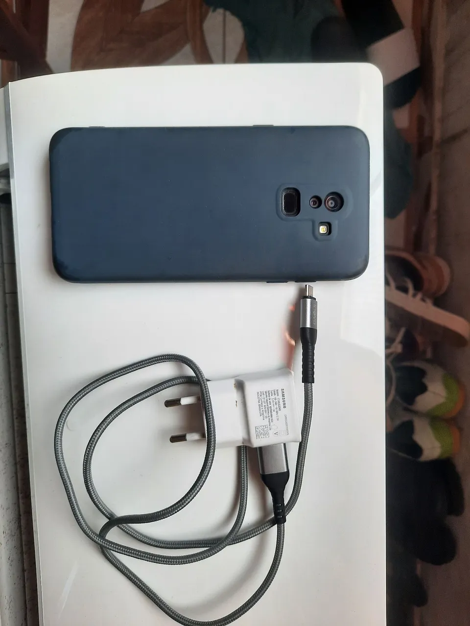 Galax J8 perfeito estado 350